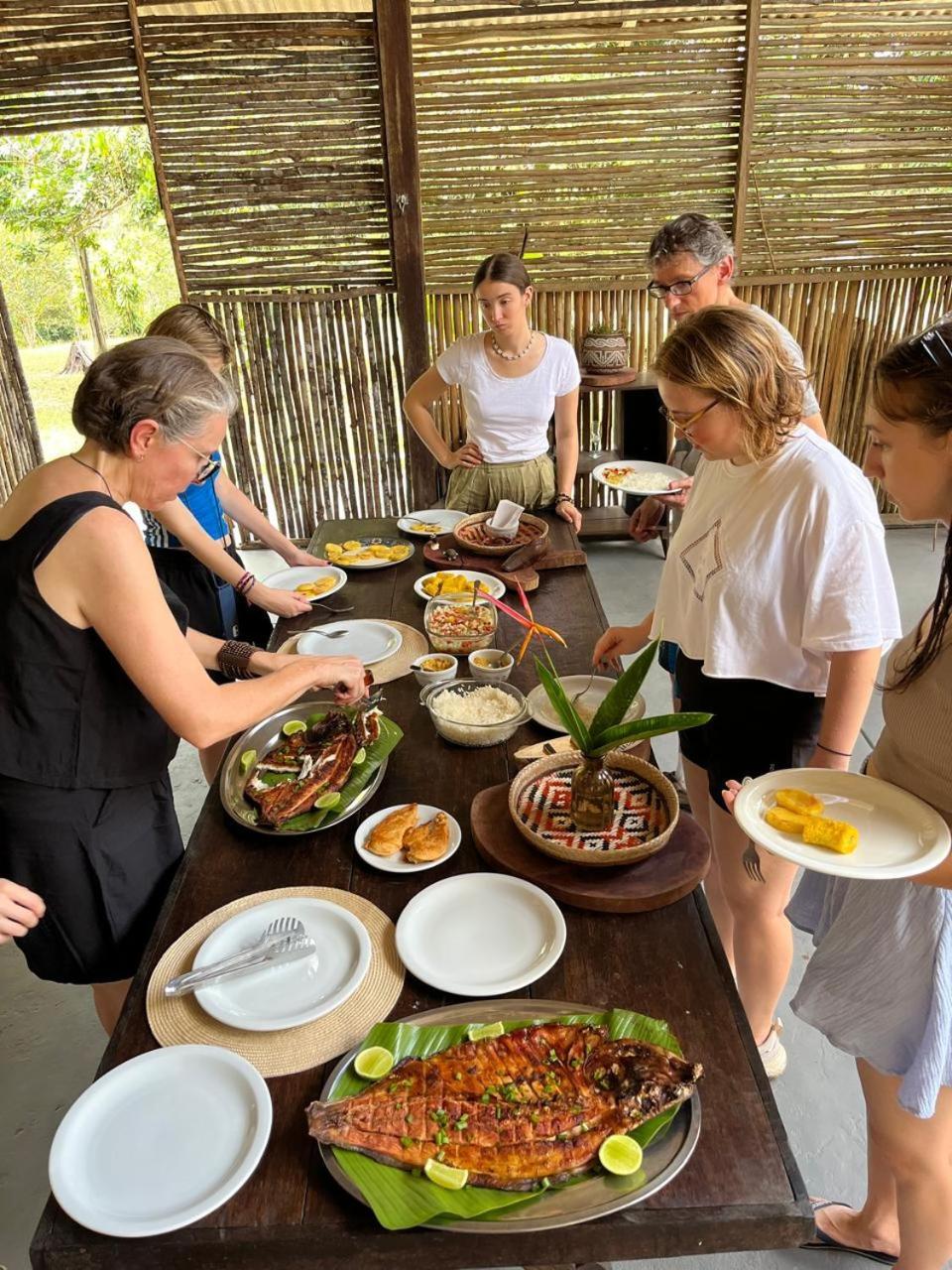 Ponta Poranga Jungle Lodge Nin Ngoại thất bức ảnh
